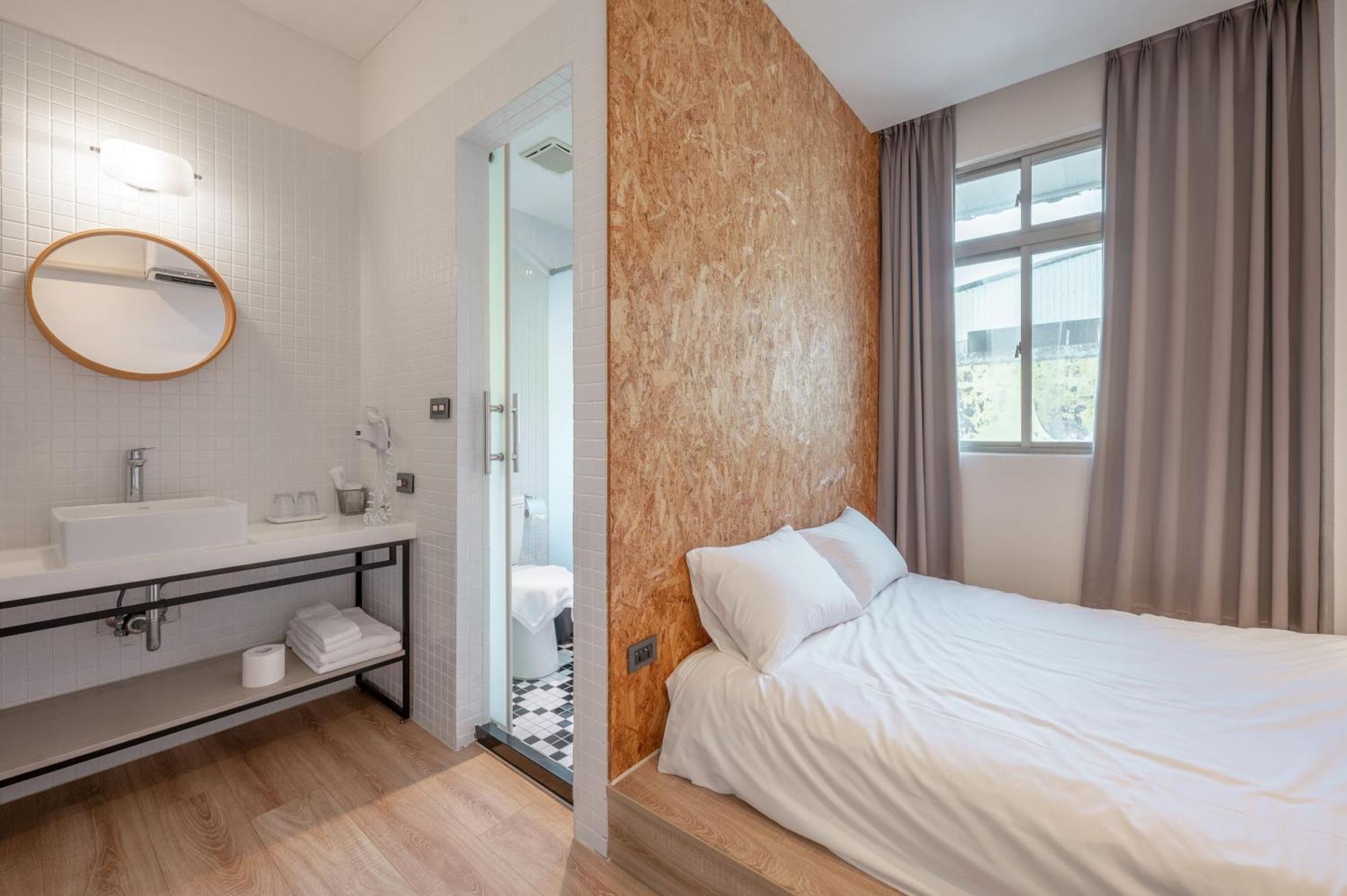 Light Hostel Hualien Exterior photo